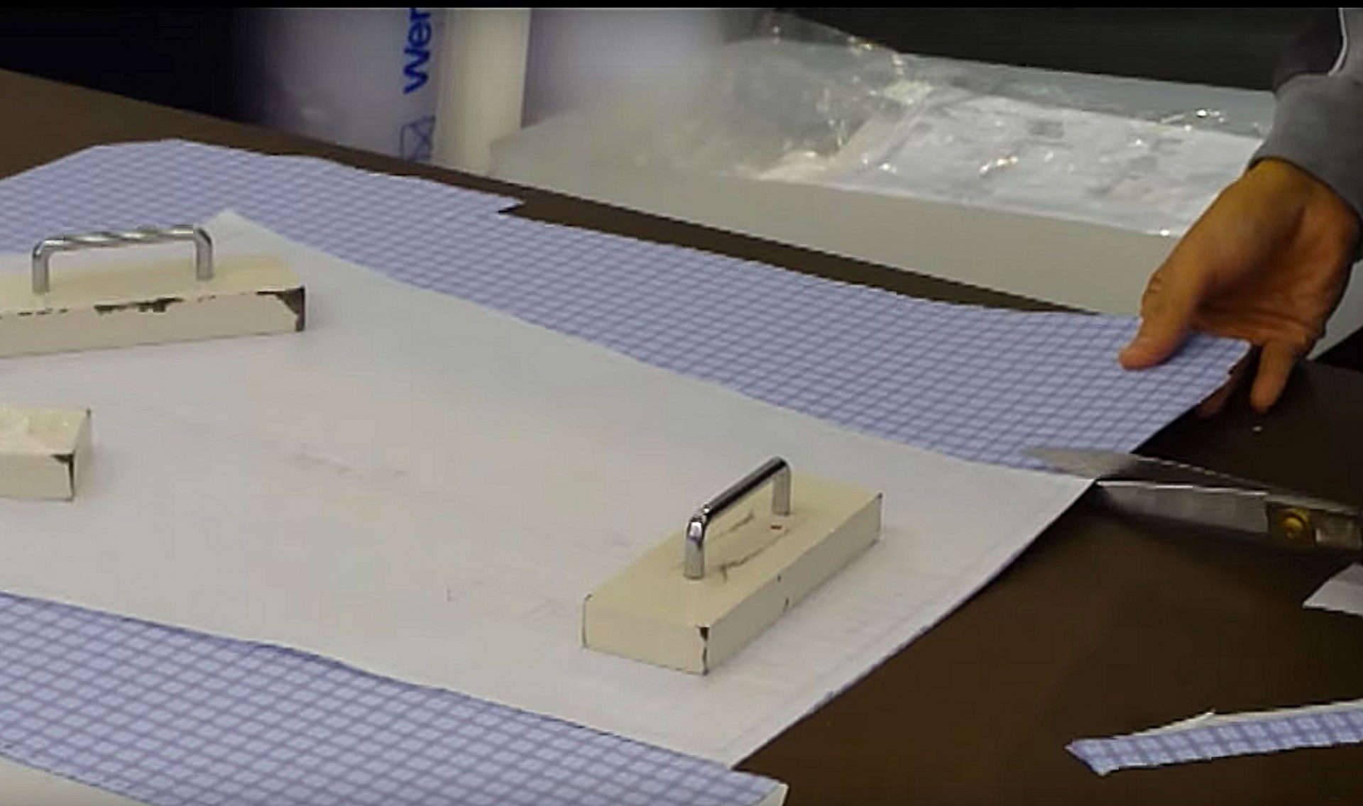 Bespoke and made to measure shirts: Cutting out the pattern on fabric